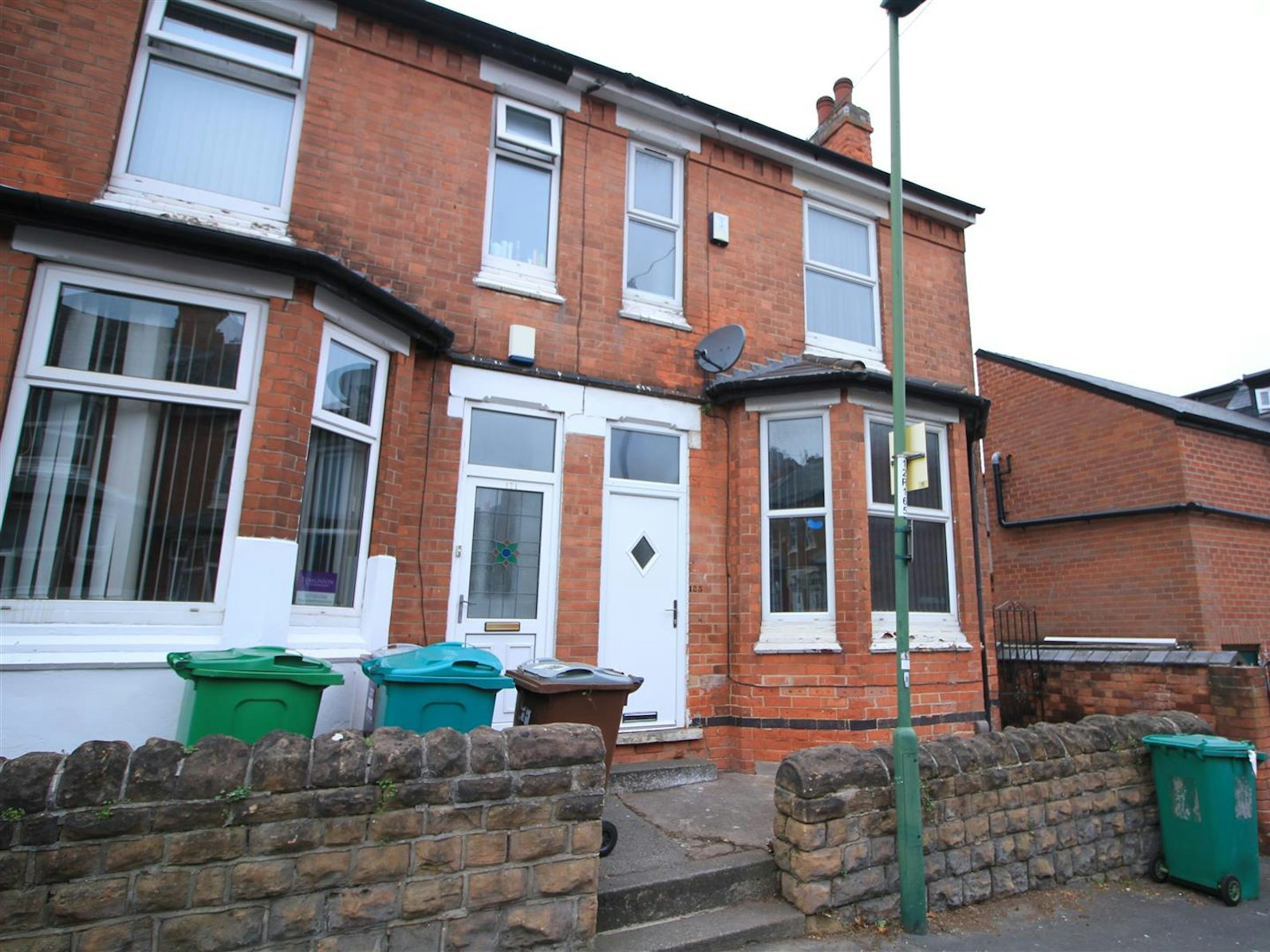 House for sale on Rothesay Avenue Nottingham, NG7