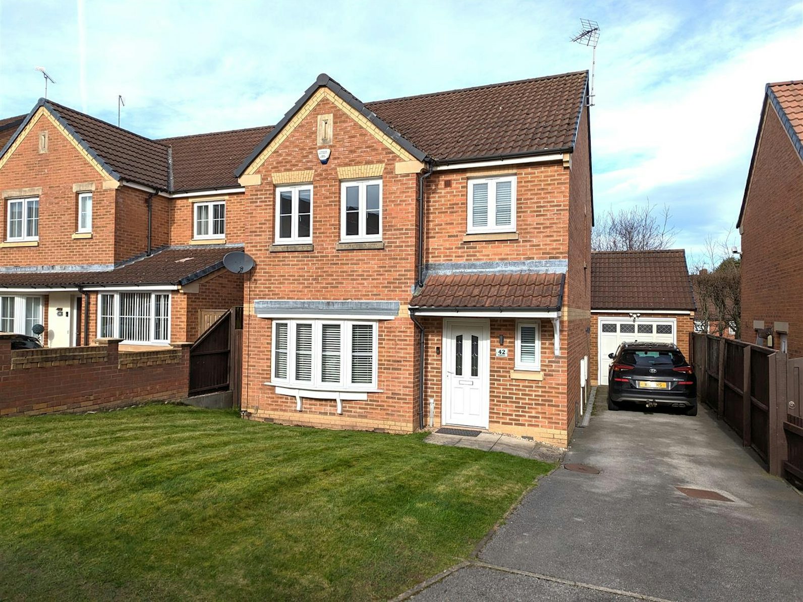 Detached house for sale on Kingfisher Road Mansfield, NG19