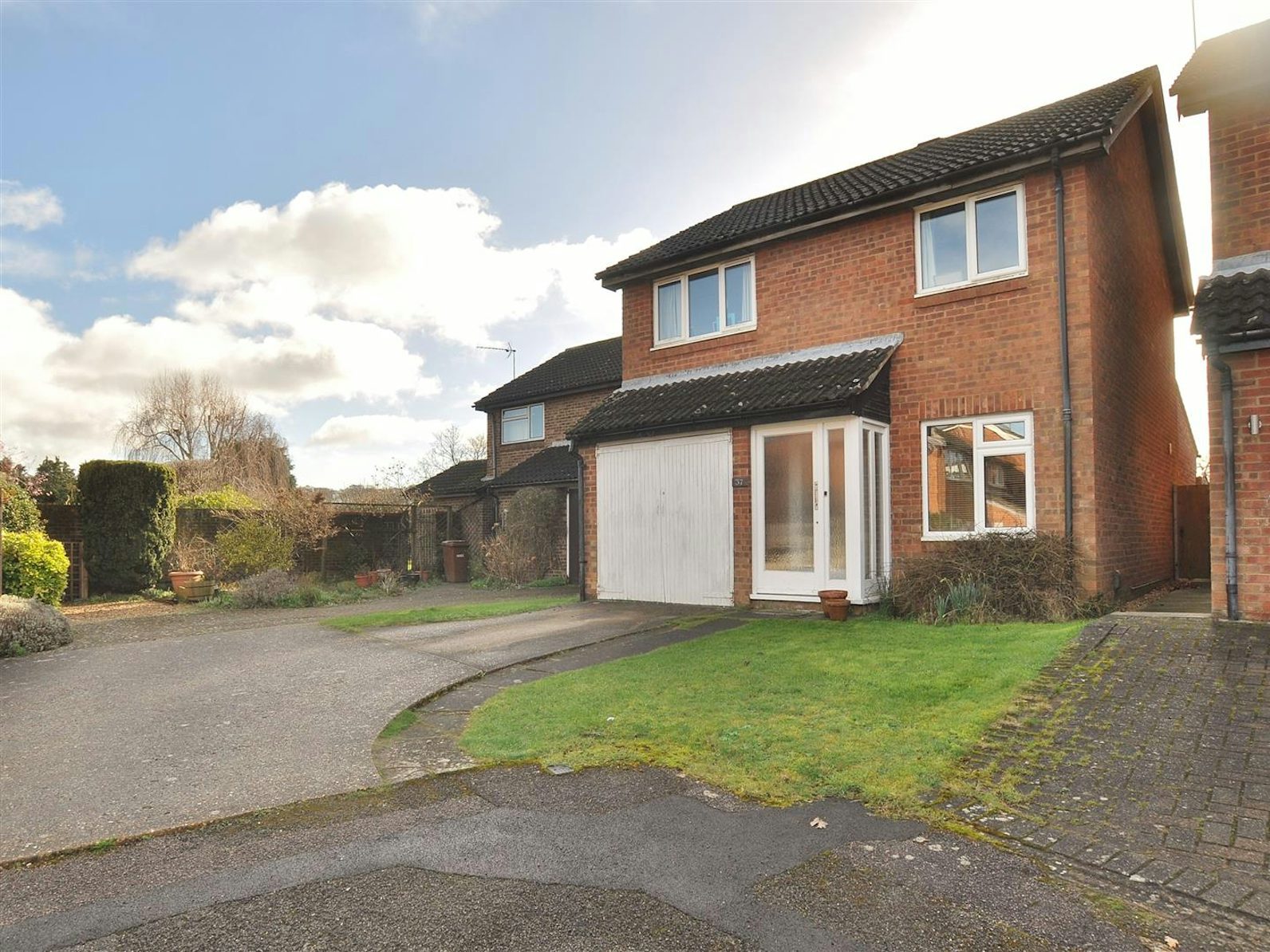 Detached house for sale on Grange Close Hitchin, SG4