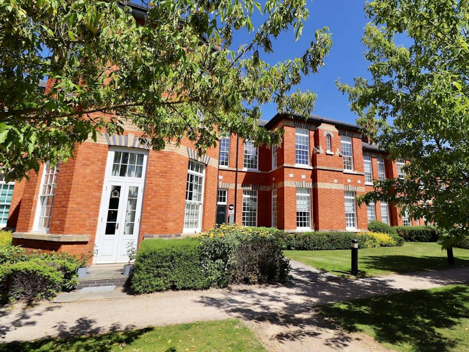 Flat for sale on South Meadow Road Northampton, NN5