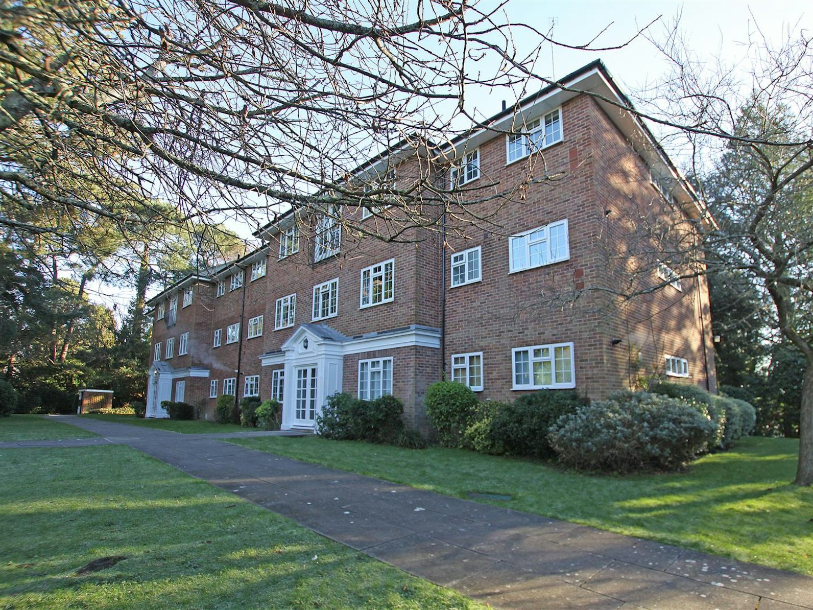 Flat for sale on Benellen Avenue Talbot Woods, Bournemouth, BH4
