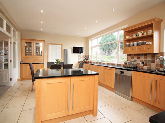 Gallery image #11 for Extended Family Home - Oakfield Avenue, Birstall, LE4 3DS