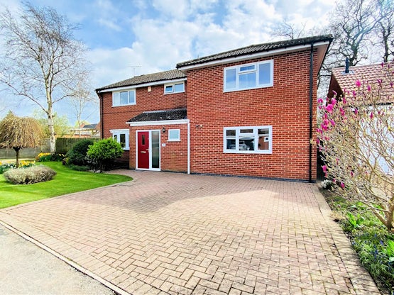 Overview image #1 for Cottesmore Avenue, Oadby, LE2