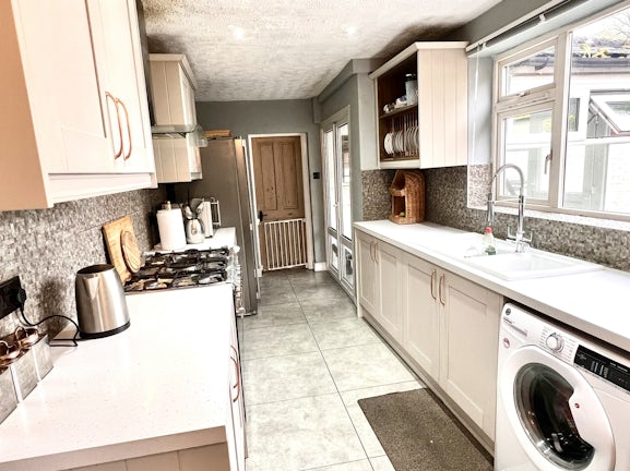 Gallery image #3 for Humberstone Drive, Humberstone, Leicester, LE5