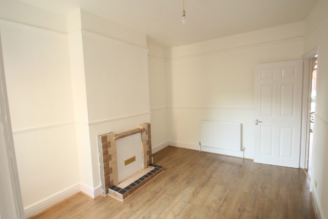 Gallery image #3 for Lyndhurst Road, Dallow Area, Luton, LU1