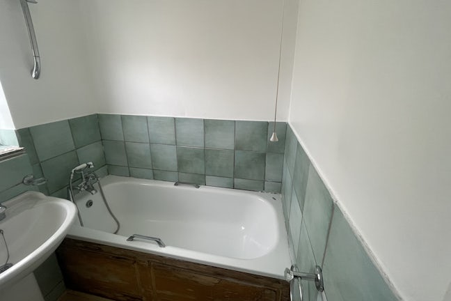 Gallery image #15 for Oving Close, Wigmore, Luton, LU2