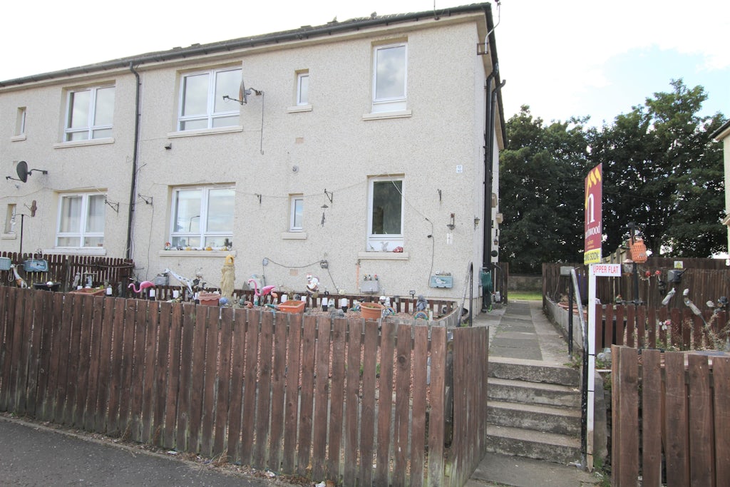2 Bedroom Property For Sale in Camelon