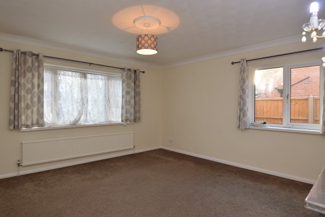 Gallery image #3 for Rowan Drive, Crowthorne, RG45