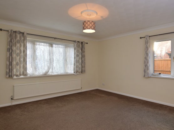 Overview image #3 for Rowan Drive, Crowthorne, RG45