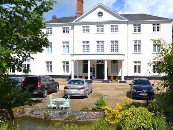 Overview image #1 for Farringdon House, Exeter, EX5