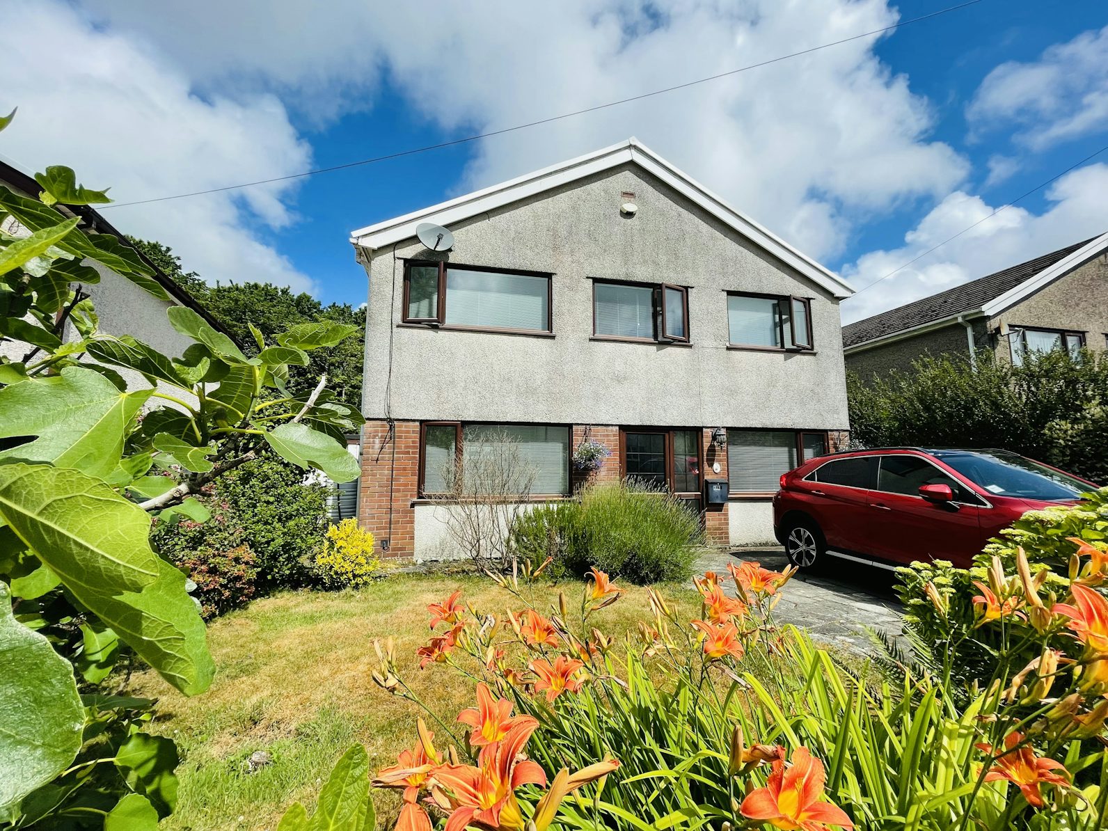 Detached House for sale on Hen Parc Avenue Upper Killay, Swansea, SA2