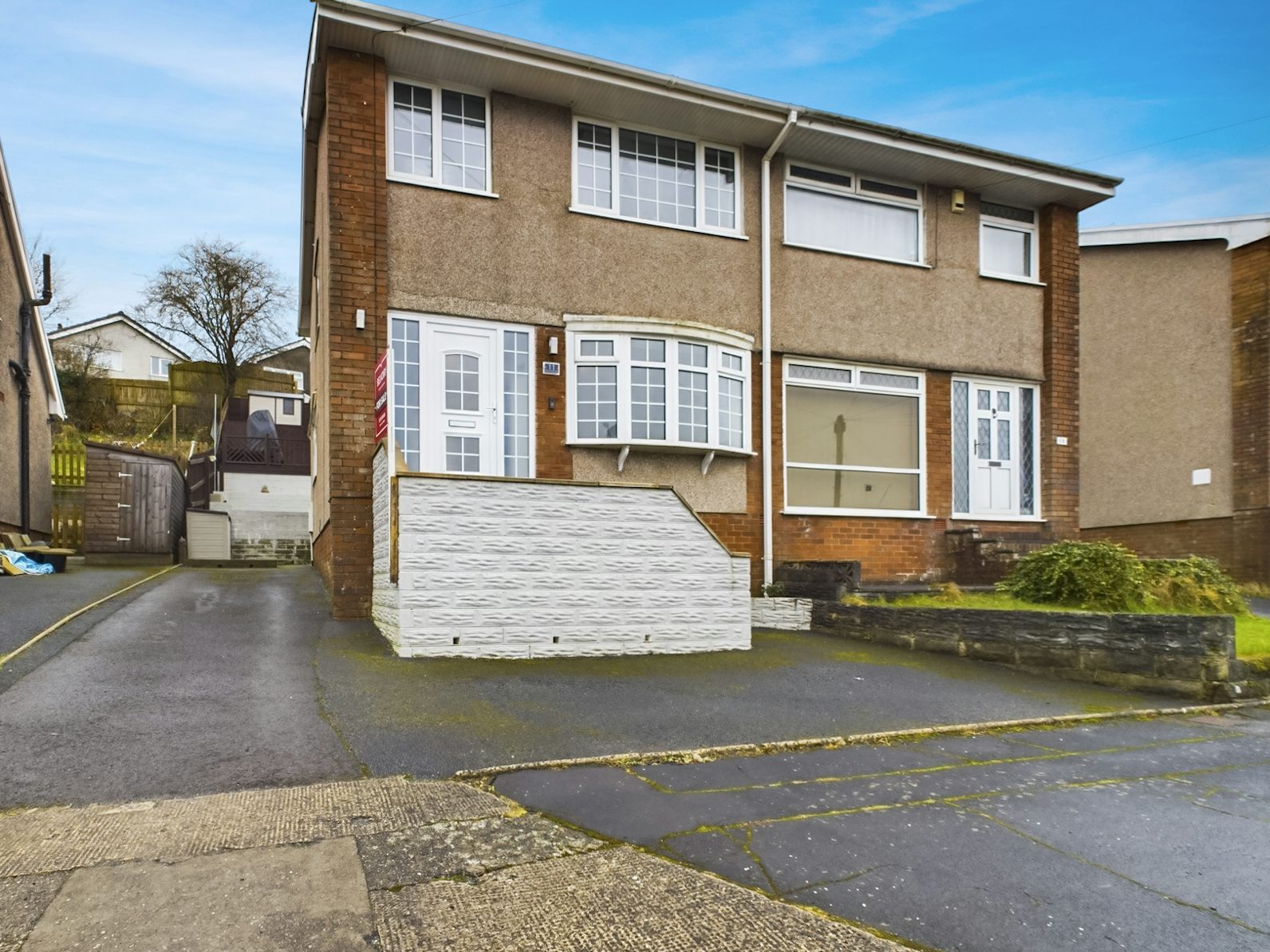 Semi-detached House for sale on Woodcote Killay, Swansea, SA2