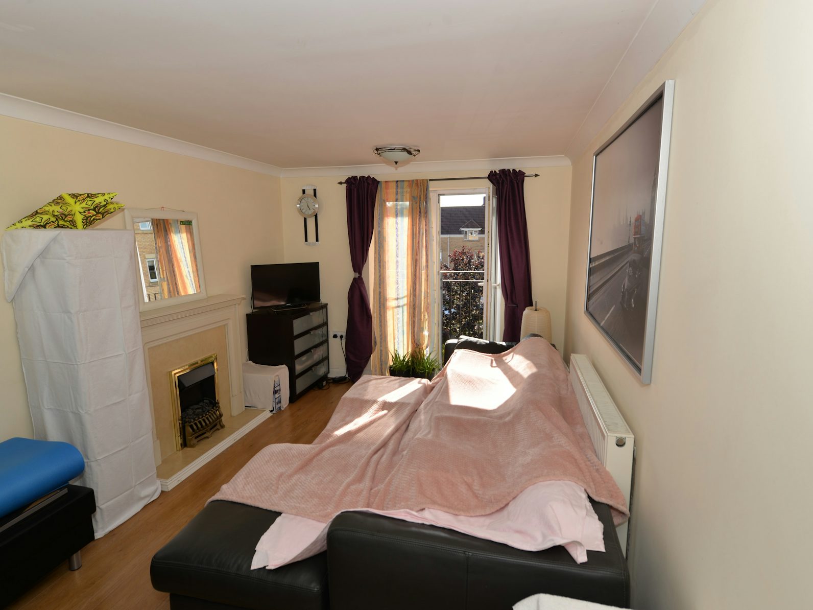 Flat for sale on Channon Court, The Dell Southampton, SO15