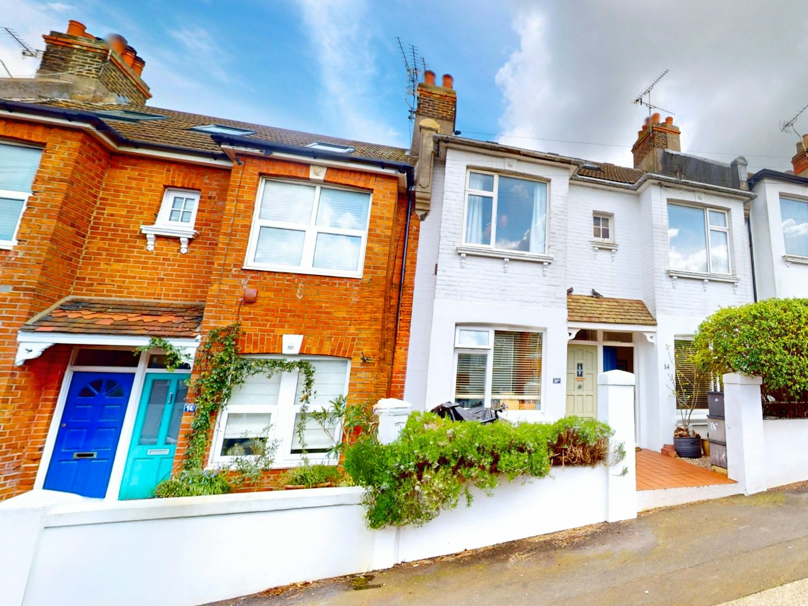 Flat for sale on Totland road Brighton, BN2