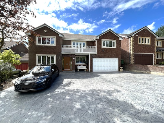 Overview image #1 for Mallowdale Close, Bolton, BL1
