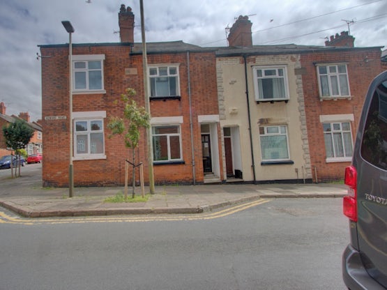 Overview image #1 for Howard Road, Clarendon Park, Leicester, LE2