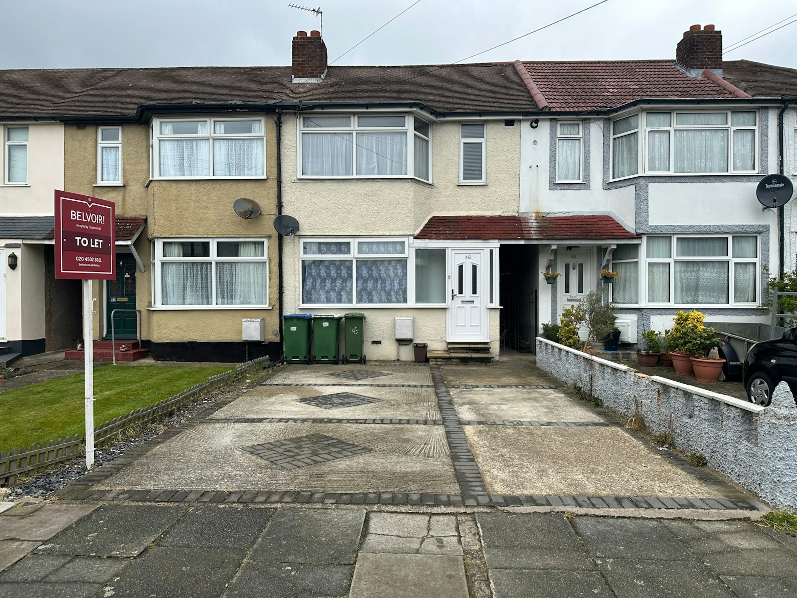 Semi-detached House to rent on Tyrrell Avenue Welling, DA16