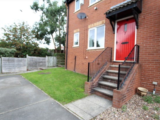 Overview image #1 for Heron Court, Morley, LS27