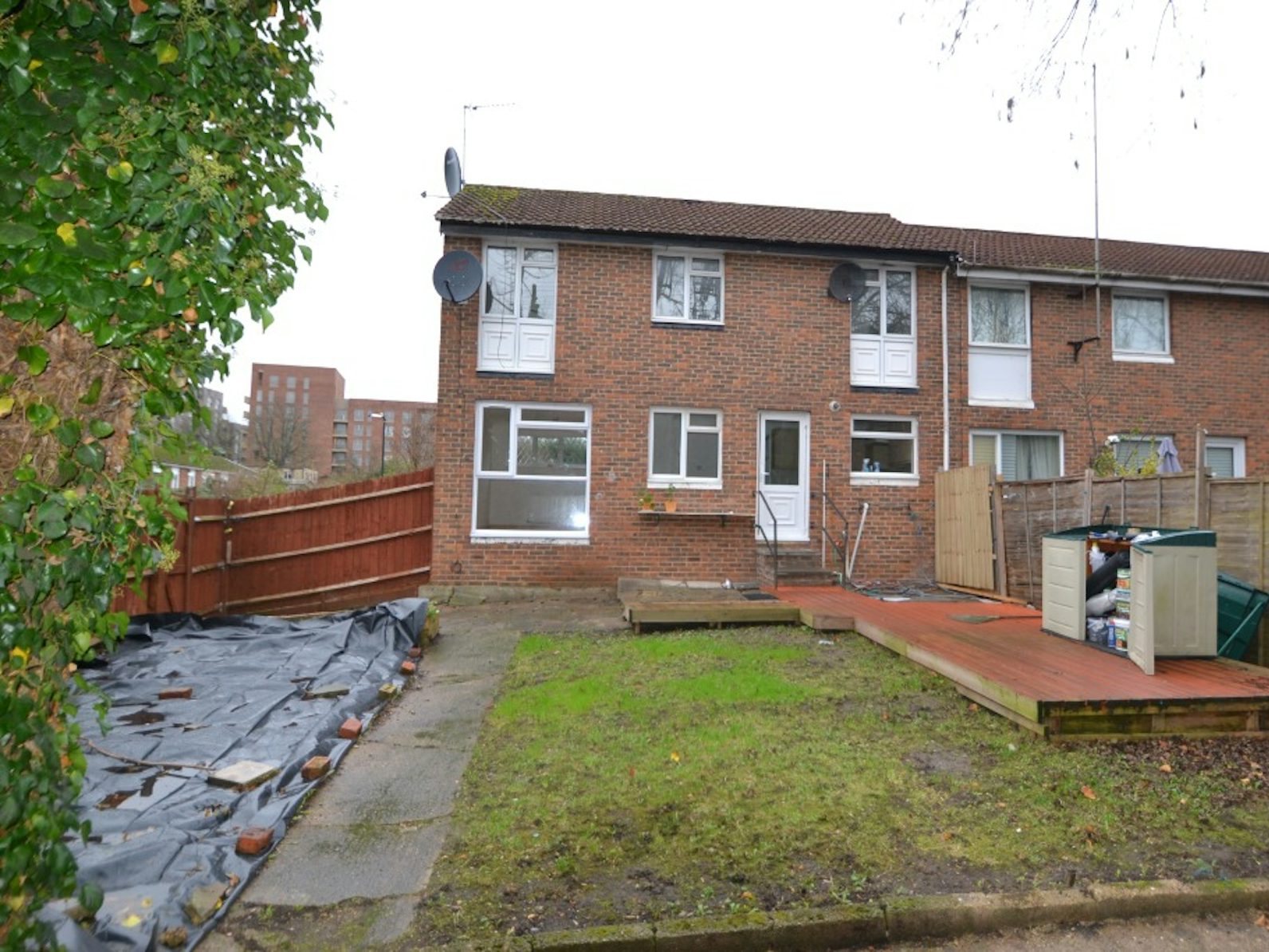 Semi-detached House to rent on Fotherby Court Maidenhead, SL6