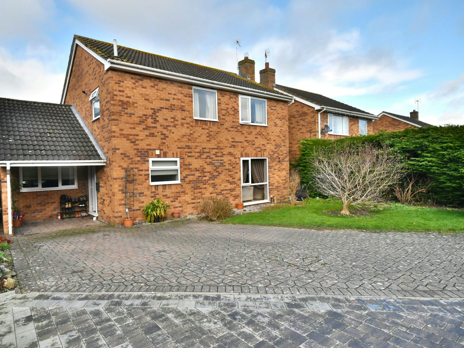 Detached House for sale on Hunters Meadow Crosslanes, Wrexham, LL13