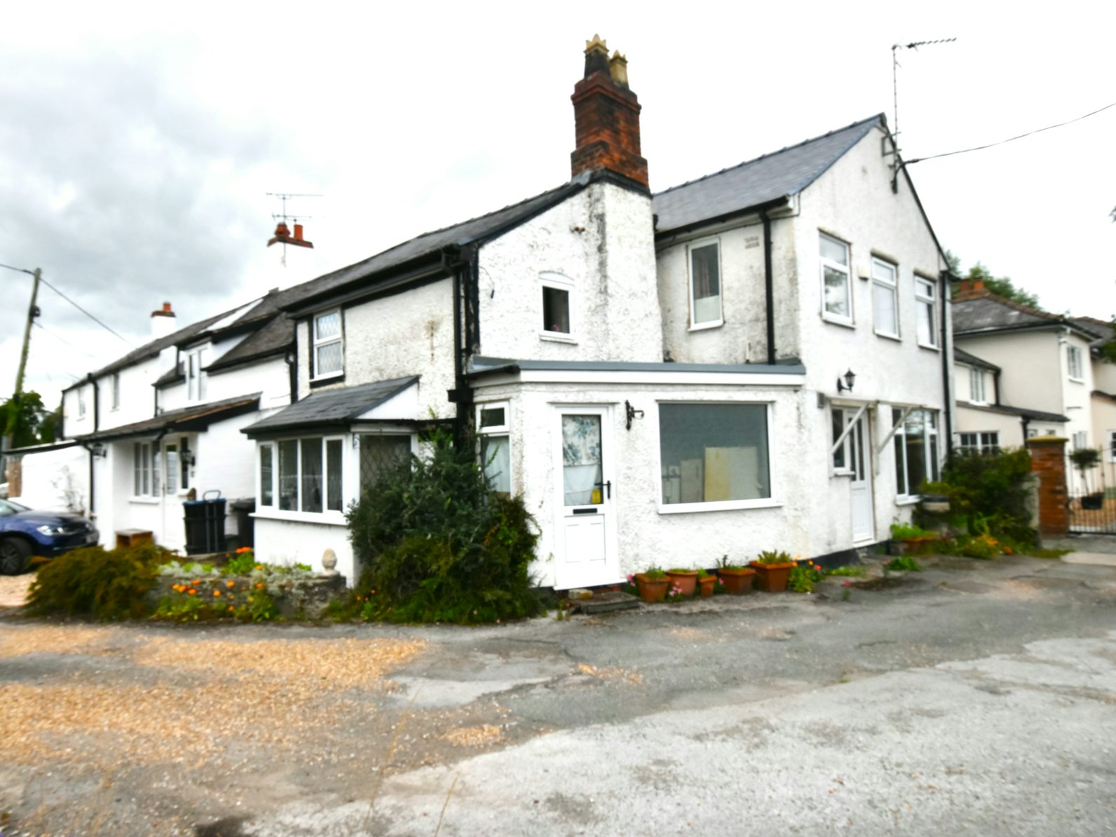 House for sale on Harwoods Lane Rossett, Wrexham, LL12