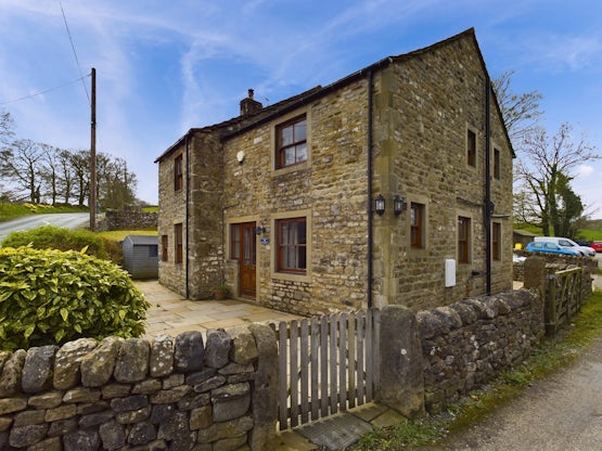 Overview image #1 for Raikes Cottage, Threshfield, BD23