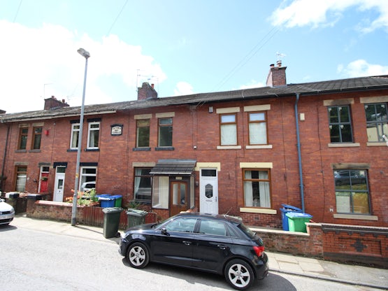 Overview image #1 for Victoria Terrace, Heywood, OL10