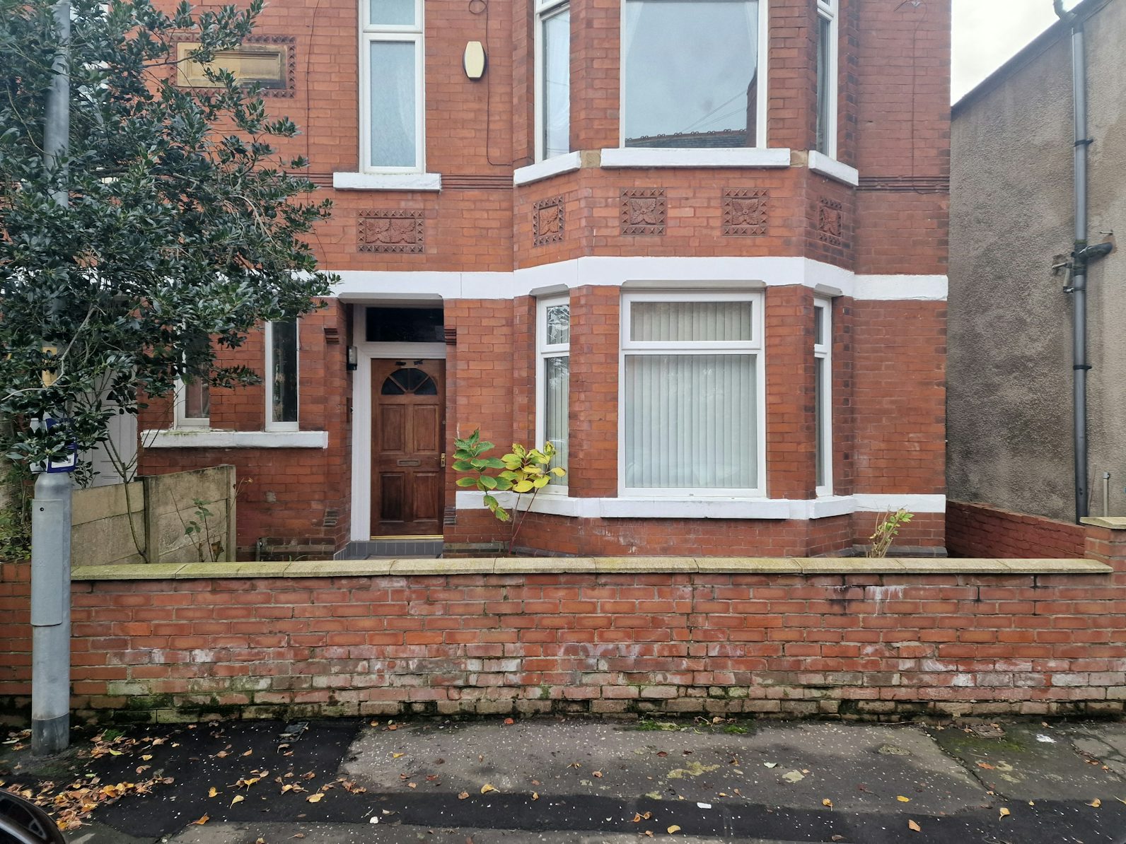 Semi-detached House to rent on Grosvenor Road Whalley Range, Manchester, M16
