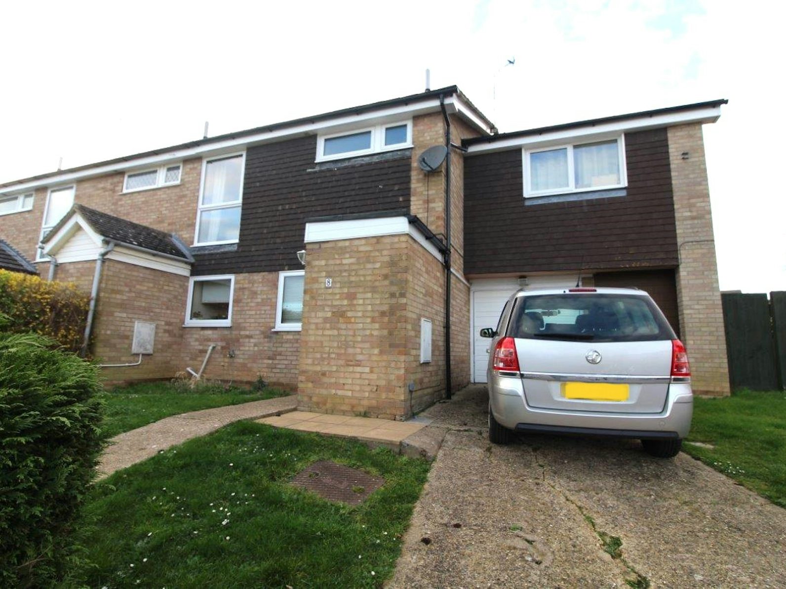 Semi-detached House for sale on St Osyth Close Ipswich, IP2