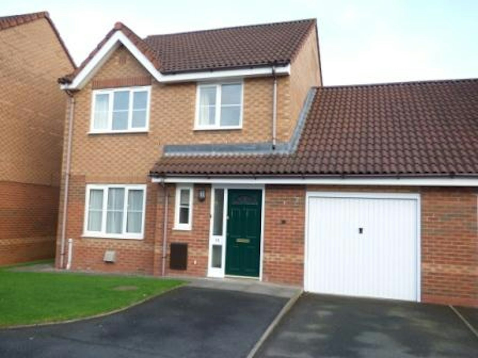 Semi-detached House to rent on Frome Way Donnington, Telford, TF2