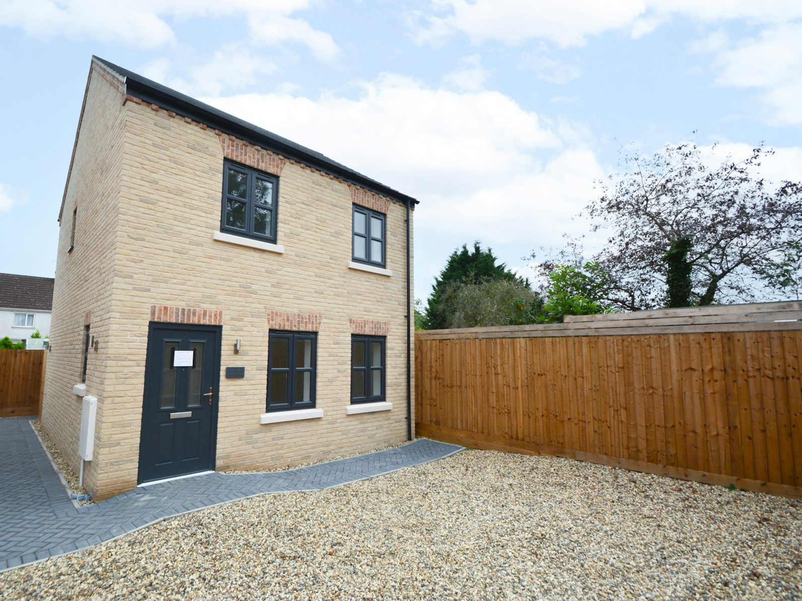 Detached House for sale on Pear Tree Gardens Peterborough, PE1