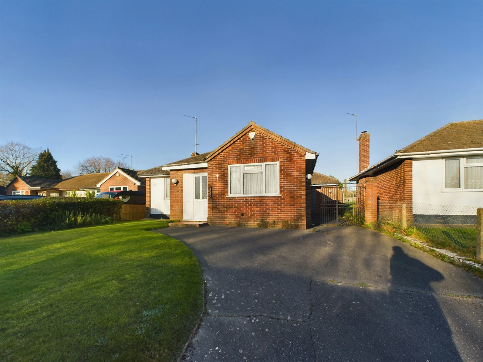 Bungalow for sale on Morlands Avenue Reading, RG30