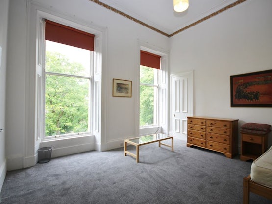 Overview image #2 for Princess Terrace, Glasgow - Studio Flat available from 30th May