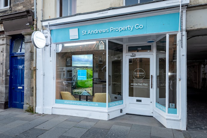 st andrews property letting shop front