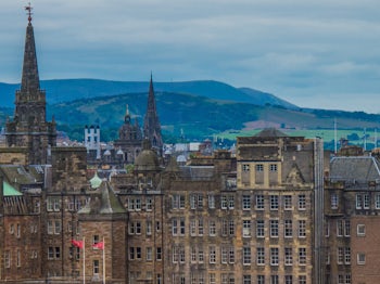 Edinburgh-investment-property-view-of-Edinburgh-Unsplash-1252922