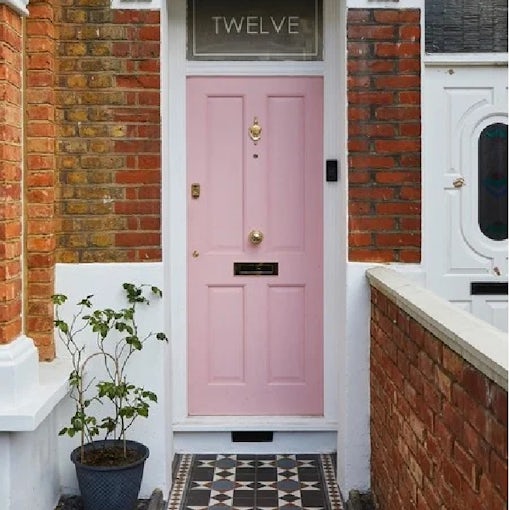 What is teh impact of door colour on sale price? Enfield