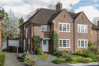 Semi-detached house in Pinner